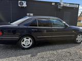 Mercedes-Benz E 320 1997 года за 2 900 000 тг. в Астана