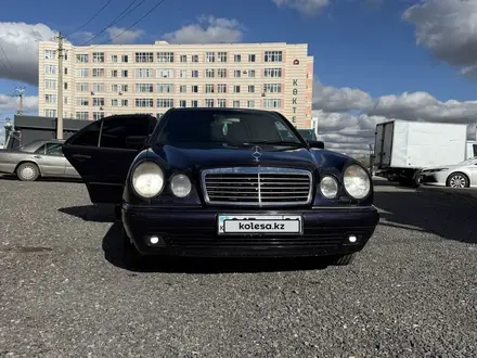 Mercedes-Benz E 320 1997 года за 2 900 000 тг. в Астана – фото 5
