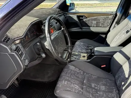 Mercedes-Benz E 320 1997 года за 2 900 000 тг. в Астана – фото 8