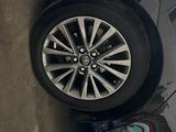 Диски Toyota Camry 55 original r17 graphite за 320 000 тг. в Алматы