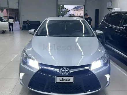 Toyota Camry 2017 года за 6 600 000 тг. в Кызылорда – фото 2