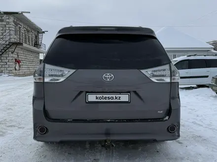 Toyota Sienna 2017 года за 15 500 000 тг. в Уральск – фото 5