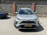 Toyota RAV4 2021 года за 17 400 000 тг. в Караганда – фото 4