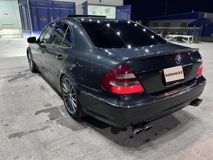 Mercedes-Benz E 320 2005 года за 4 500 000 тг. в Актау