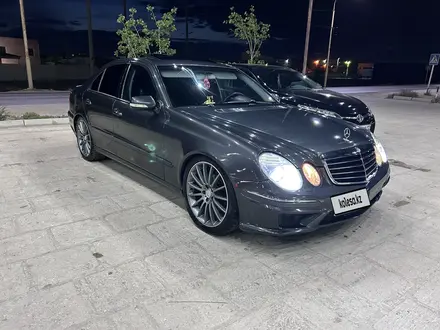 Mercedes-Benz E 320 2005 года за 4 500 000 тг. в Актау – фото 3