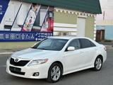 Toyota Camry 2011 годаfor4 500 000 тг. в Атырау – фото 2