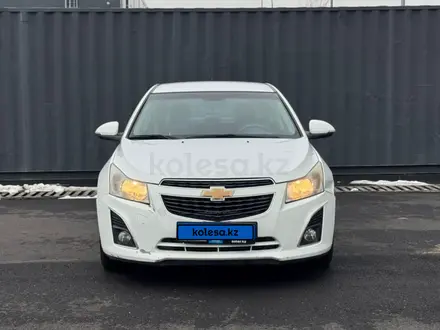 Chevrolet Cruze 2013 года за 2 890 000 тг. в Алматы – фото 2