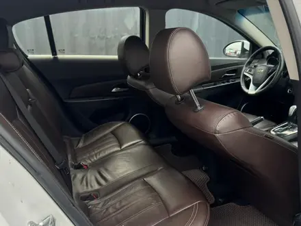 Chevrolet Cruze 2013 года за 2 890 000 тг. в Алматы – фото 23