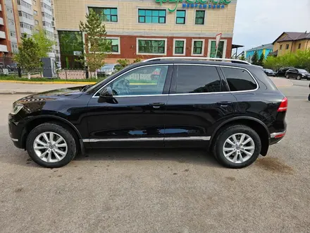 Volkswagen Touareg 2015 года за 15 500 000 тг. в Астана – фото 3