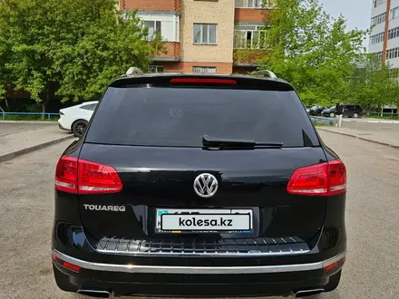 Volkswagen Touareg 2015 года за 15 500 000 тг. в Астана – фото 5