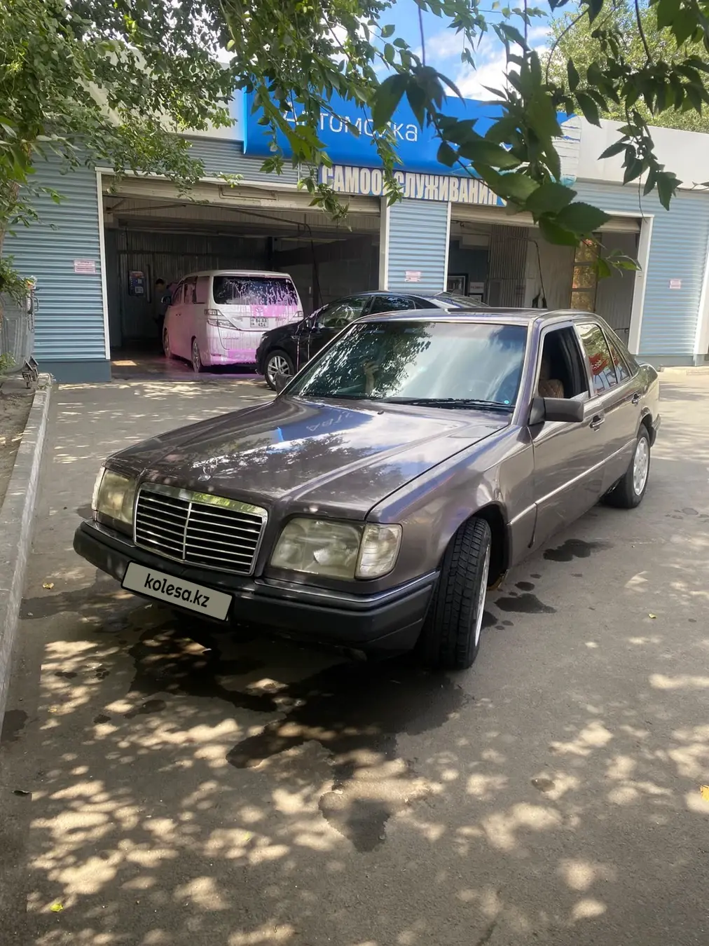 Mercedes-Benz E-Class, 1993
