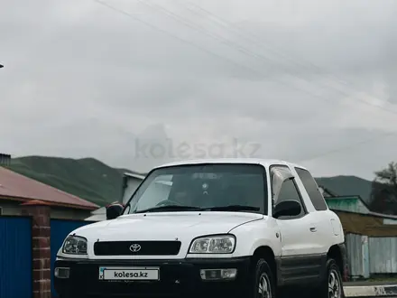 Toyota RAV4 1997 года за 2 200 000 тг. в Алматы – фото 13