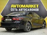 Toyota Camry 2019 года за 11 900 000 тг. в Актау – фото 4