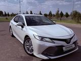 Toyota Camry 2018 года за 12 800 000 тг. в Тараз – фото 2