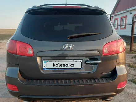 Hyundai Santa Fe 2007 года за 5 800 000 тг. в Актобе – фото 3