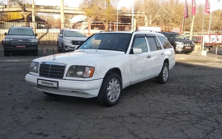 Mercedes-Benz E 200 1994 года за 1 300 000 тг. в Алматы