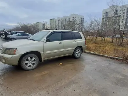 Toyota Highlander 2001 года за 4 900 000 тг. в Астана – фото 3