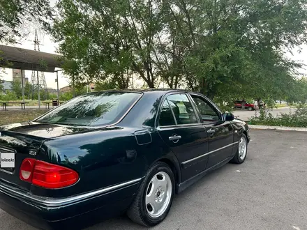 Mercedes-Benz E 230 1997 года за 2 000 000 тг. в Талдыкорган – фото 4