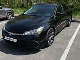 Toyota Camry 2015 года за 10 100 000 тг. в Алматы – фото 2