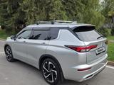 Mitsubishi Outlander 2023 года за 17 900 000 тг. в Алматы – фото 4