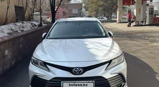 Toyota Camry 2023 года за 17 800 000 тг. в Алматы