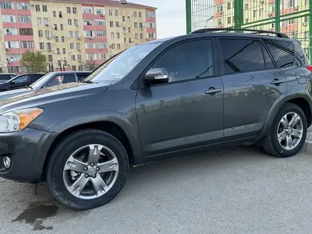Toyota RAV4 2010 года за 7 700 000 тг. в Актау – фото 2