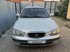 Hyundai Elantra, 2001