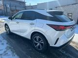 Lexus RX 500h 2023 года за 36 000 000 тг. в Астана – фото 3