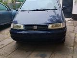 SEAT Alhambra 1998 годаүшін1 800 000 тг. в Караганда