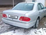 Mercedes-Benz E 320 1997 года за 3 700 000 тг. в Мерке – фото 2