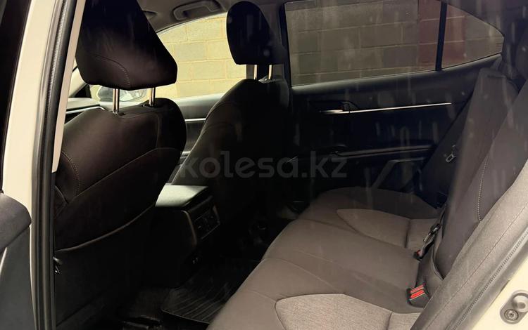 Toyota Camry — миниатюра 3