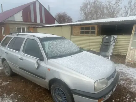 Volkswagen Golf 1998 года за 600 000 тг. в Семей – фото 3