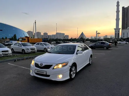 Toyota Camry 2011 года за 7 000 000 тг. в Астана – фото 2