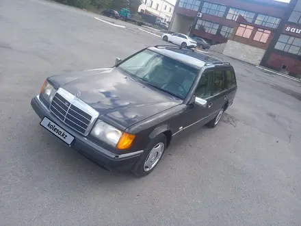 Mercedes-Benz E 300 1986 года за 1 350 000 тг. в Караганда