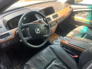 BMW 735
