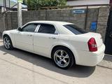 Chrysler 300C 2005 года за 4 200 000 тг. в Алматы – фото 4