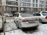 Toyota Camry 2020 года за 14 900 000 тг. в Алматы – фото 4