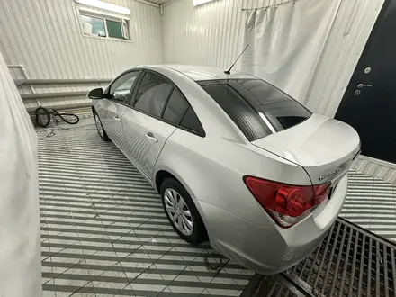 Chevrolet Cruze 2015 года за 5 200 000 тг. в Атырау – фото 3