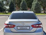 Toyota Camry 2020 года за 11 700 000 тг. в Алматы – фото 4