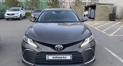 Toyota Camry 2023 года за 16 000 000 тг. в Астана