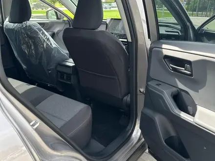 Toyota RAV4 2026 года за 21 990 000 тг. в Петропавловск – фото 20