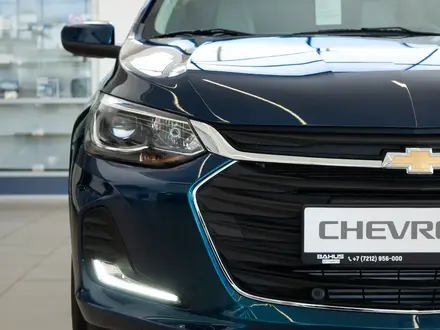 Chevrolet Onix LTZ 2025 года за 6 990 000 тг. в Караганда – фото 2