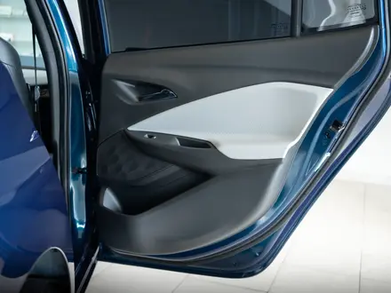 Chevrolet Onix LTZ 2025 года за 6 990 000 тг. в Караганда – фото 33