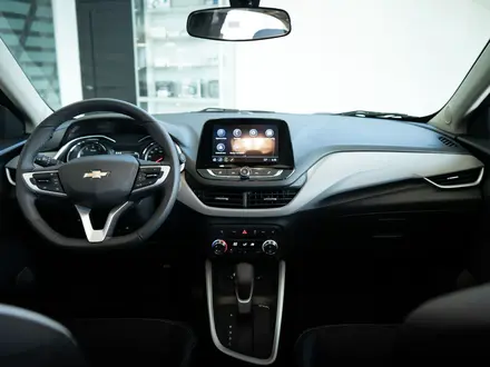 Chevrolet Onix LTZ 2025 года за 6 990 000 тг. в Караганда – фото 36