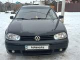 Volkswagen Golf 2001 годаүшін2 200 000 тг. в Петропавловск