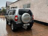 Chevrolet Niva 2014 года за 2 900 000 тг. в Актобе – фото 4