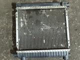 Радиатор основной Мерседес 124, 2.3 МКПП за 25 000 тг. в Караганда – фото 2