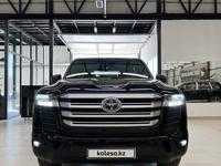Toyota Land Cruiser 2023 годаfor49 500 000 тг. в Шымкент
