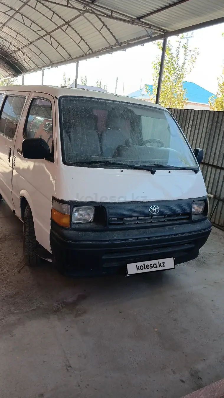 Toyota HiAce, 1998