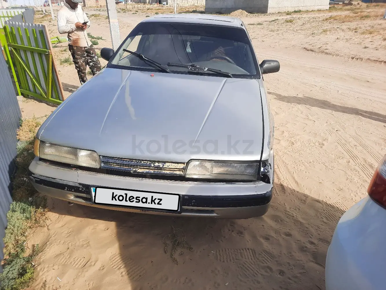 Mazda 626, 1990